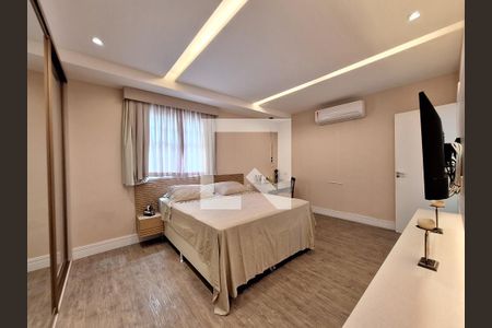 Apartamento à venda com 240m², 4 quartos e 1 vaga Apartamento à venda com 240m², 4 quartos e 1 vagaSuíte