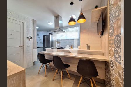 Apartamento à venda com 240m², 4 quartos e 1 vaga Apartamento à venda com 240m², 4 quartos e 1 vagaCozinha