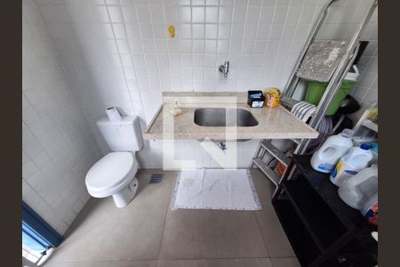 Apartamento à venda com 240m², 4 quartos e 1 vaga Apartamento à venda com 240m², 4 quartos e 1 vagaÁrea de serviço