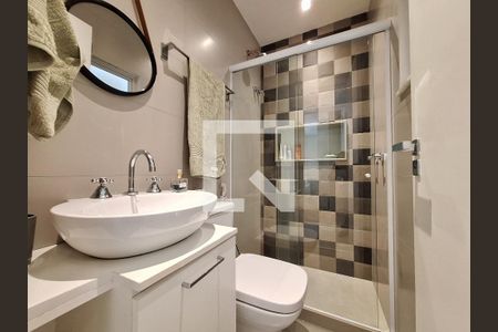 Apartamento à venda com 240m², 4 quartos e 1 vaga Apartamento à venda com 240m², 4 quartos e 1 vagaBanheiro 2