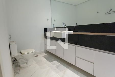 Casa de condomínio à venda com 418m², 4 quartos e 4 vagas Casa de condomínio à venda com 418m², 4 quartos e 4 vagascloset suite master