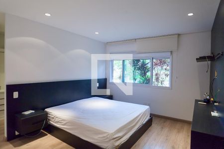 Casa de condomínio à venda com 418m², 4 quartos e 4 vagas Casa de condomínio à venda com 418m², 4 quartos e 4 vagassuite master