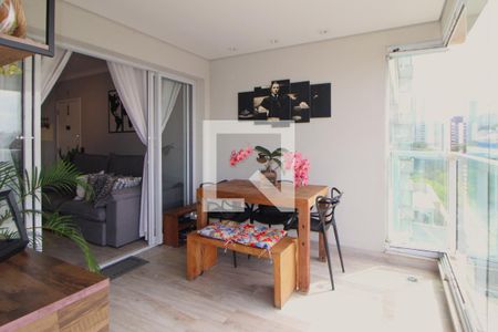 Apartamento à venda com 64m², 2 quartos e 1 vagaSala / Cozinha - Varanda