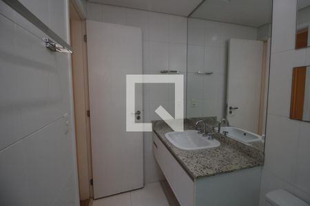 Apartamento para alugar com 135m², 3 quartos e 3 vagasBanheiro da Suíte
