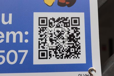 Casa à venda com 328m², 2 quartos e 2 vagasQR code