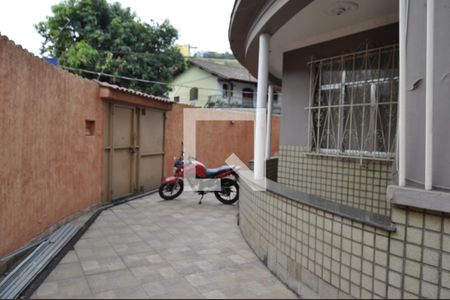 Casa à venda com 200m², 3 quartos e 4 vagasÁrea Externa