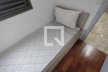 Apartamento à venda com 186m², 3 quartos e 3 vagas Apartamento à venda com 186m², 3 quartos e 3 vagasQuarto de Serviço