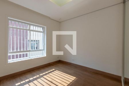 Quarto 1 de apartamento para alugar com 2 quartos, 80m² em São Pedro, Belo Horizonte
