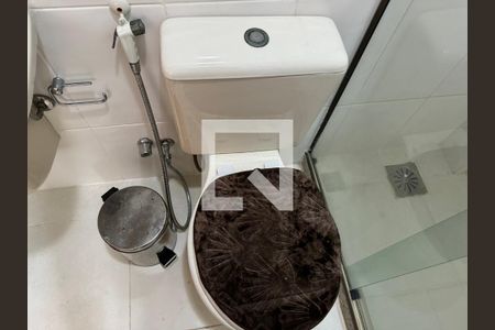 Apartamento à venda com 370m², 4 quartos e 3 vagasBanheiro Social