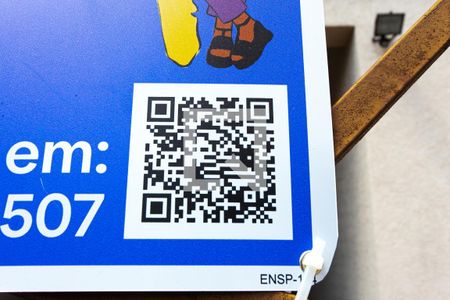 Casa à venda com 202m², 7 quartos e 2 vagas Casa à venda com 202m², 7 quartos e 2 vagasplaca