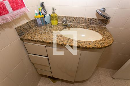 Casa à venda com 202m², 7 quartos e 2 vagas Casa à venda com 202m², 7 quartos e 2 vagasCasa 1 - Banheiro 2