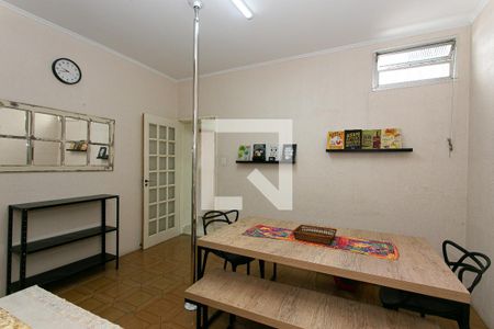 Casa à venda com 202m², 7 quartos e 2 vagas Casa à venda com 202m², 7 quartos e 2 vagasCasa 1 - Copa