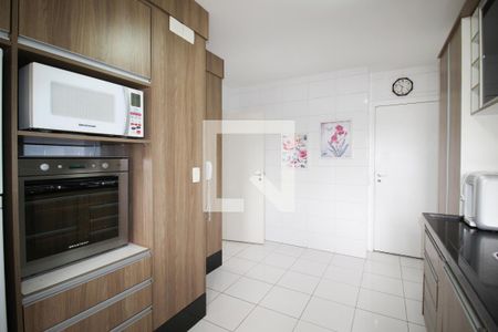 Apartamento para alugar com 111m², 2 quartos e 2 vagas Apartamento para alugar com 111m², 2 quartos e 2 vagasCozinha