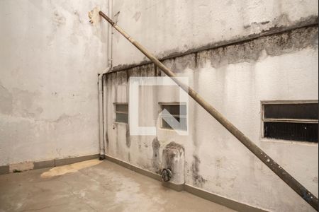 Casa para alugar com 200m², 2 quartos e 2 vagas Casa para alugar com 200m², 2 quartos e 2 vagasQuintal