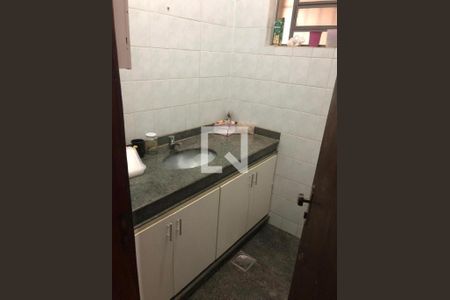 Casa à venda com 390m², 5 quartos e 4 vagas