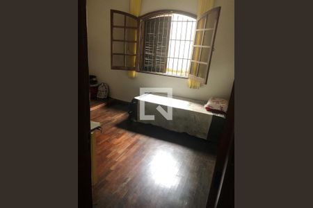 Casa à venda com 390m², 5 quartos e 4 vagas