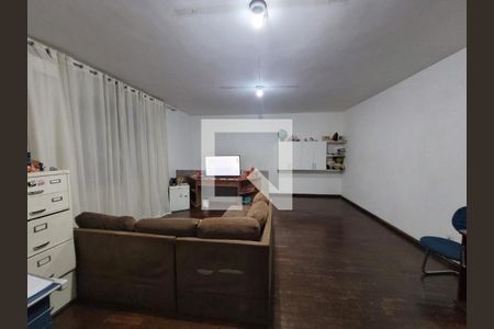 Casa à venda com 390m², 5 quartos e 4 vagas