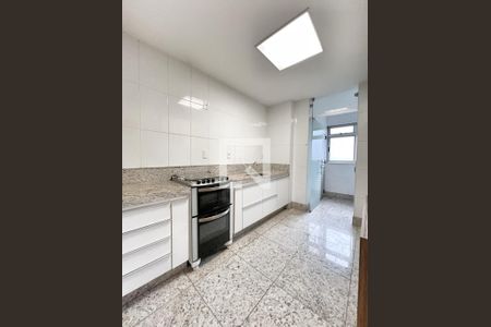 Apartamento à venda com 85m², 3 quartos e 3 vagas Apartamento à venda com 85m², 3 quartos e 3 vagasCozinha