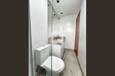 Apartamento à venda com 85m², 3 quartos e 3 vagas Apartamento à venda com 85m², 3 quartos e 3 vagasBanheiro