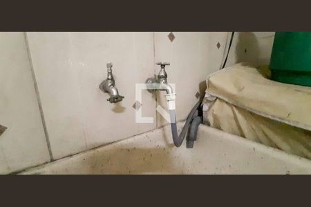 Casa à venda com 141m², 4 quartos e 2 vagas Casa à venda com 141m², 4 quartos e 2 vagasÁrea de Serviço