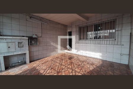 Casa à venda com 141m², 4 quartos e 2 vagas Casa à venda com 141m², 4 quartos e 2 vagasGaragem