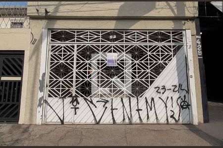 Casa à venda com 141m², 4 quartos e 2 vagas Casa à venda com 141m², 4 quartos e 2 vagasFachada