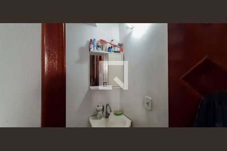 Casa à venda com 141m², 4 quartos e 2 vagas Casa à venda com 141m², 4 quartos e 2 vagasLavabo da Suíte 2