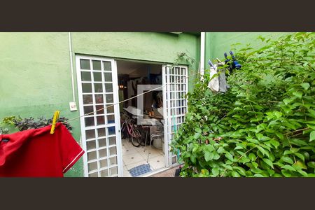 Casa à venda com 141m², 4 quartos e 2 vagas Casa à venda com 141m², 4 quartos e 2 vagasÁrea Externa