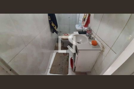 Casa à venda com 141m², 4 quartos e 2 vagas Casa à venda com 141m², 4 quartos e 2 vagasBanheiro da Suíte 1