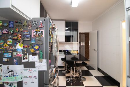 Apartamento à venda com 222m², 4 quartos e 4 vagas Apartamento à venda com 222m², 4 quartos e 4 vagasCozinha