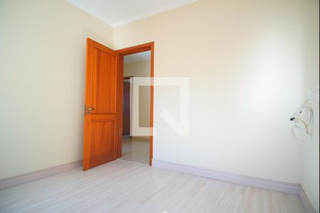 Casa à venda com 248m², 4 quartos e 2 vagasQuarto 4