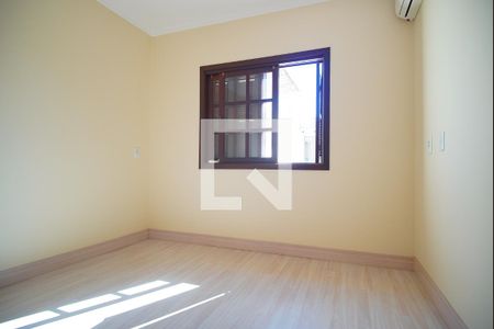 Casa à venda com 248m², 4 quartos e 2 vagasQuarto 4