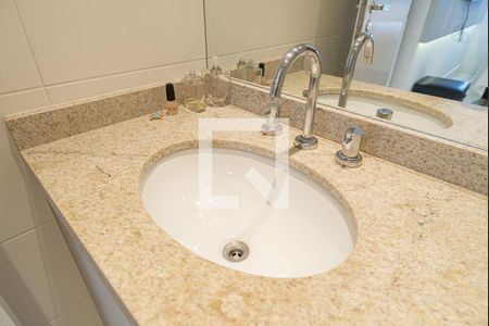 Apartamento à venda com 67m², 1 quarto e 1 vaga Apartamento à venda com 67m², 1 quarto e 1 vagaBanheiro da Suíte