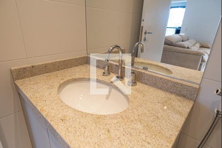 Apartamento à venda com 67m², 1 quarto e 1 vaga Apartamento à venda com 67m², 1 quarto e 1 vagaBanheiro 2