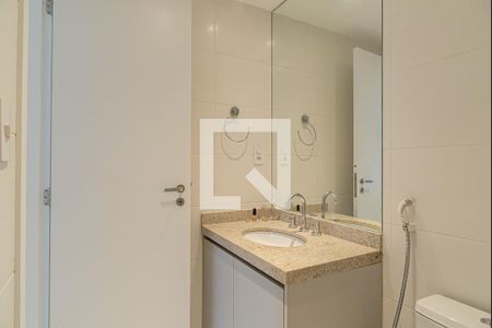 Apartamento à venda com 67m², 1 quarto e 1 vaga Apartamento à venda com 67m², 1 quarto e 1 vagaBanheiro da Suíte