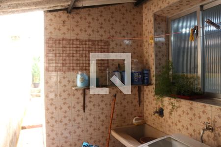 Casa à venda com 240m², 4 quartos e 2 vagasÁrea de Serviço