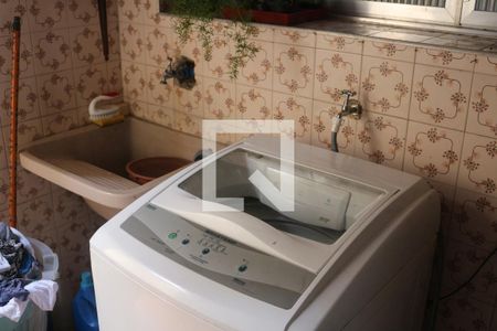 Casa à venda com 240m², 4 quartos e 2 vagasÁrea de Serviço