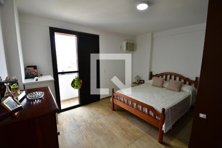 Apartamento à venda com 119m², 3 quartos e 1 vagaQuarto 3 - Suíte