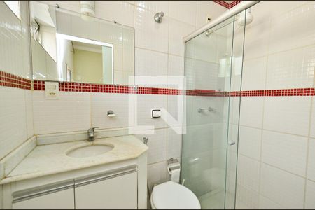 Casa à venda com 297m², 5 quartos e 3 vagas Casa à venda com 297m², 5 quartos e 3 vagasBanheiro suite3