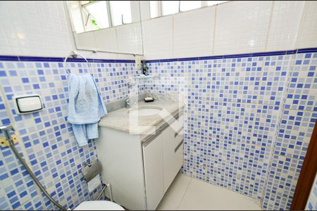 Casa à venda com 297m², 5 quartos e 3 vagas Casa à venda com 297m², 5 quartos e 3 vagasBanheiro suite2