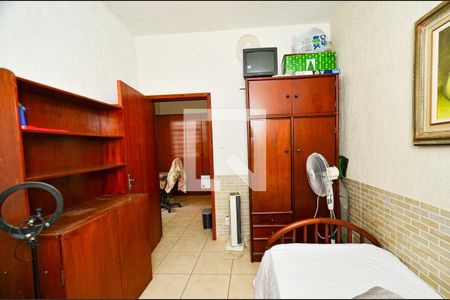 Casa à venda com 297m², 5 quartos e 3 vagas Casa à venda com 297m², 5 quartos e 3 vagasQuarto3/ suite