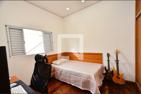 Casa à venda com 297m², 5 quartos e 3 vagas Casa à venda com 297m², 5 quartos e 3 vagasQuarto2/ suite