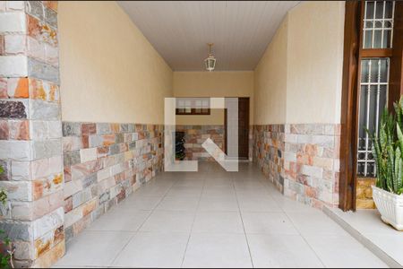 Casa à venda com 297m², 5 quartos e 3 vagas Casa à venda com 297m², 5 quartos e 3 vagasGaragem