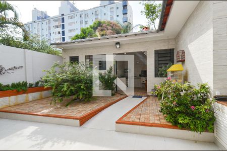 Casa à venda com 297m², 5 quartos e 3 vagas Casa à venda com 297m², 5 quartos e 3 vagasArea privativa