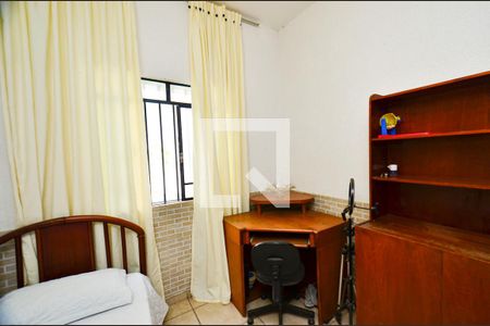 Casa à venda com 297m², 5 quartos e 3 vagas Casa à venda com 297m², 5 quartos e 3 vagasQuarto3/ suite