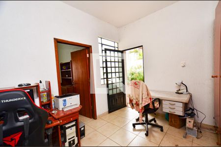 Casa à venda com 297m², 5 quartos e 3 vagas Casa à venda com 297m², 5 quartos e 3 vagasQuarto3/ suite