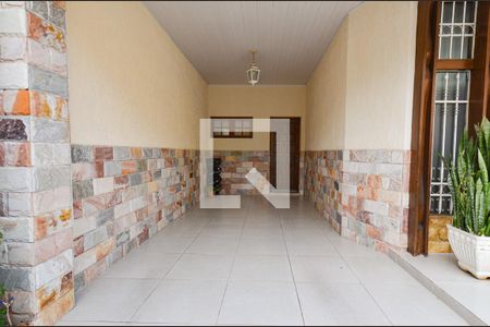 Casa à venda com 297m², 5 quartos e 3 vagas Casa à venda com 297m², 5 quartos e 3 vagasGaragem