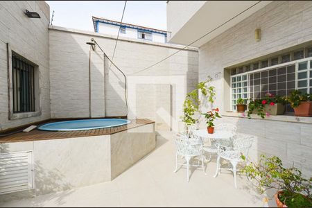 Casa à venda com 297m², 5 quartos e 3 vagas Casa à venda com 297m², 5 quartos e 3 vagasArea privativa