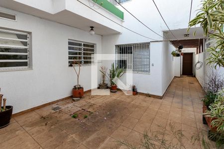 Casa à venda com 300m², 4 quartos e 3 vagas Casa à venda com 300m², 4 quartos e 3 vagasQuintal