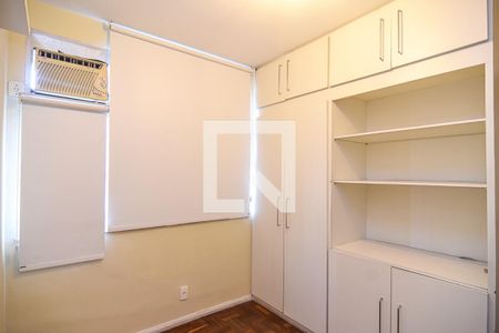 Apartamento à venda com 95m², 3 quartos e sem vaga Apartamento à venda com 95m², 3 quartos e sem vagaQuarto